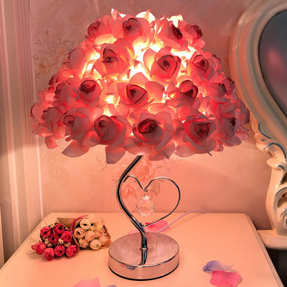 Elegant Heart-Shaped Desk Lamp