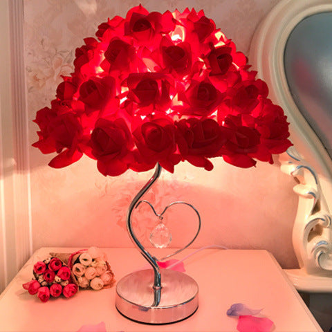 Elegant Heart-Shaped Desk Lamp